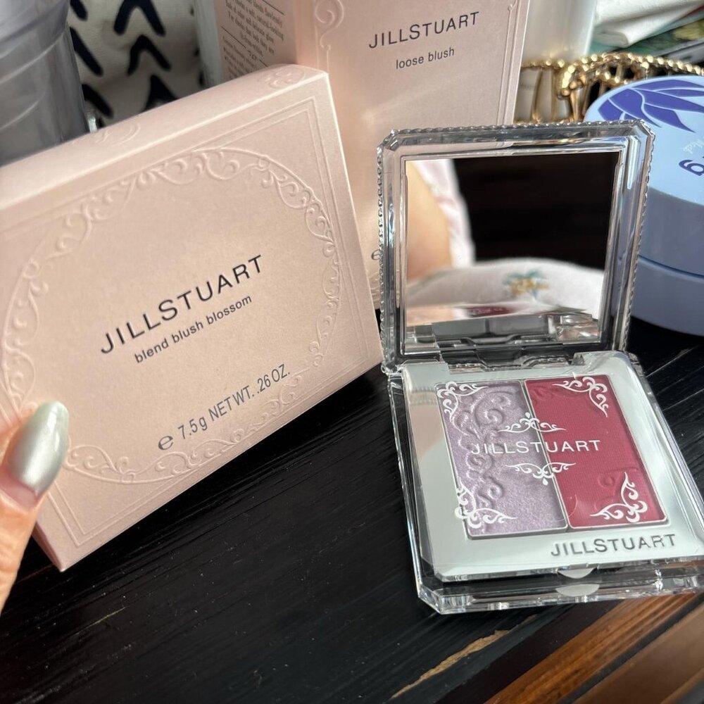 Jill Stuart Blend Blush Blossom in 10 starlight fantasy